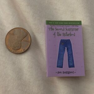 Zuru Mini Brands- The second Summer of the Sisterhood- Series 2- Ultra Rare